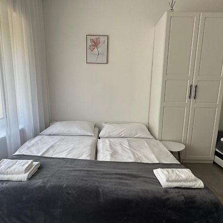 Appartamento Rezidence Kbely - Free Parking Praga Esterno foto