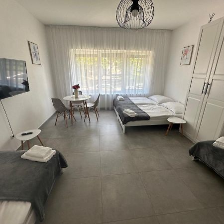 Appartamento Rezidence Kbely - Free Parking Praga Esterno foto