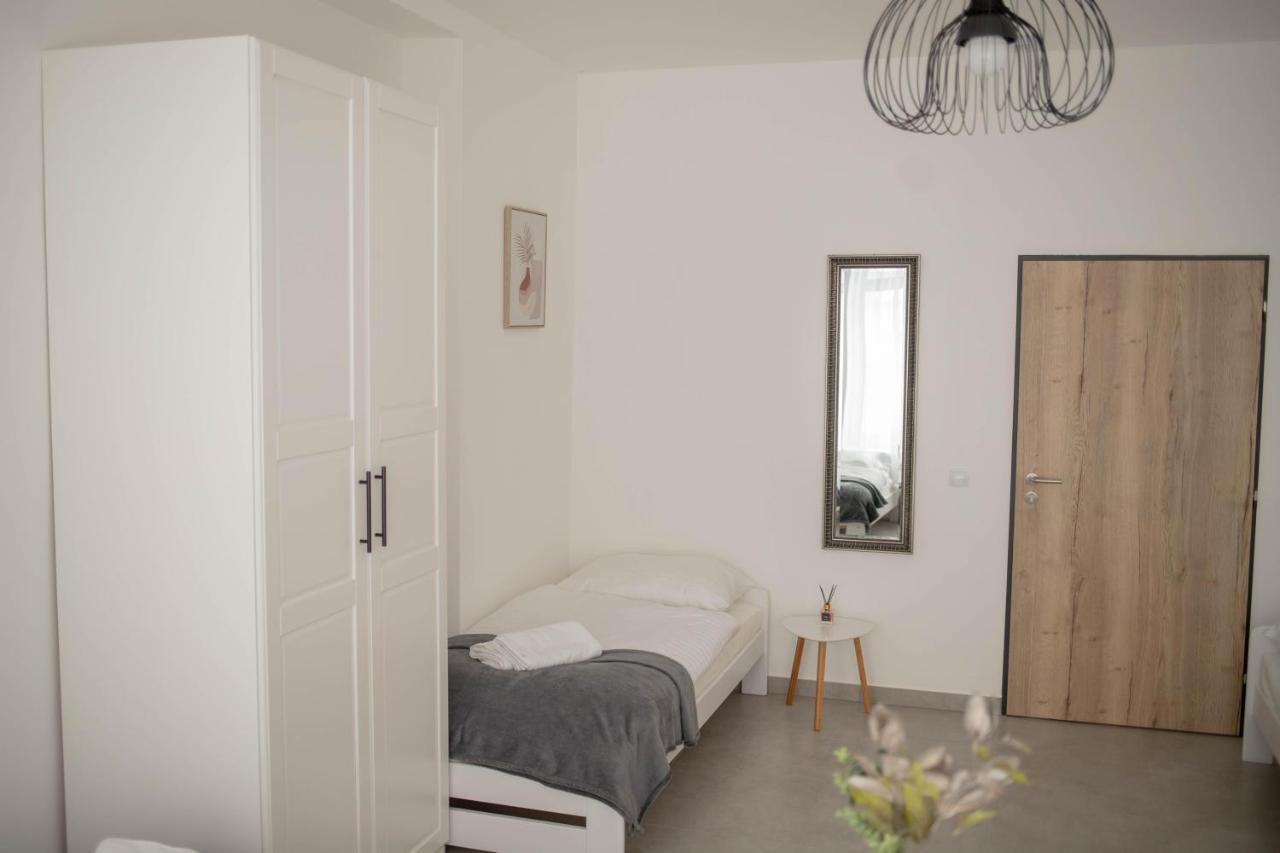 Appartamento Rezidence Kbely - Free Parking Praga Esterno foto