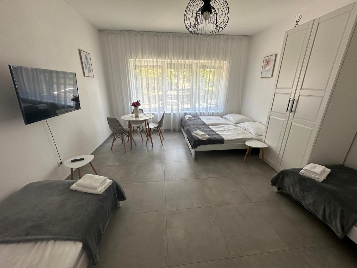 Appartamento Rezidence Kbely - Free Parking Praga Esterno foto