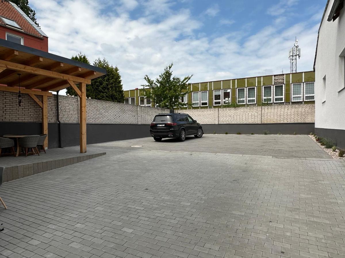 Appartamento Rezidence Kbely - Free Parking Praga Esterno foto